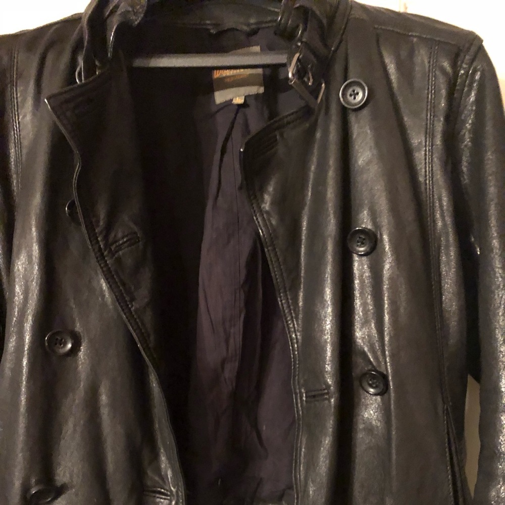 Madewell Fitted black leather bomber.